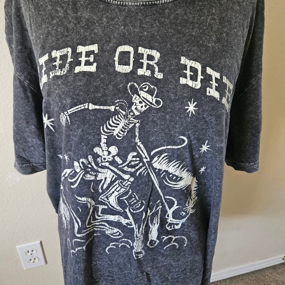 True Line Ride Or Die Graphic Medium - Picture 2 of 5